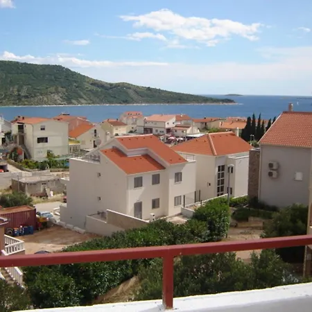 Mara * Primošten