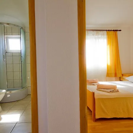 Appartement Mara *