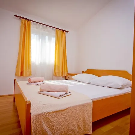 Mara Διαμέρισμα Primošten