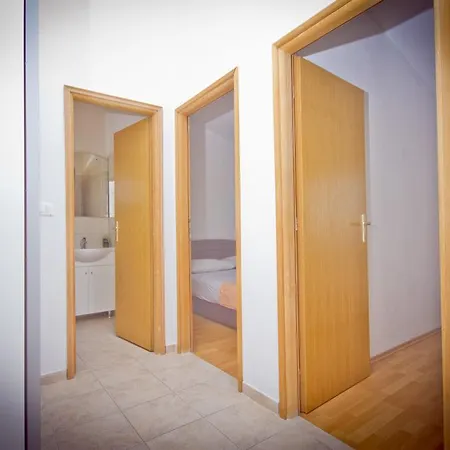 Mara Apartment