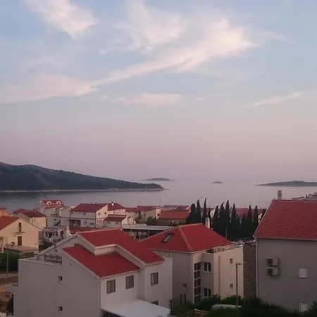 Mara Primošten